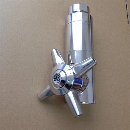 3D rotating tank cleaner provides a powerful and thorough 360-degree cleaning